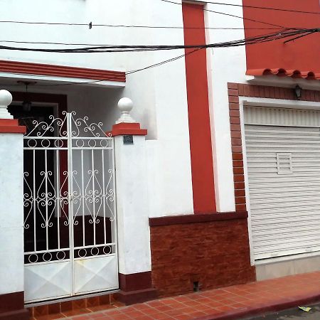 Tierra Nuestra Panzió Tarija Kültér fotó